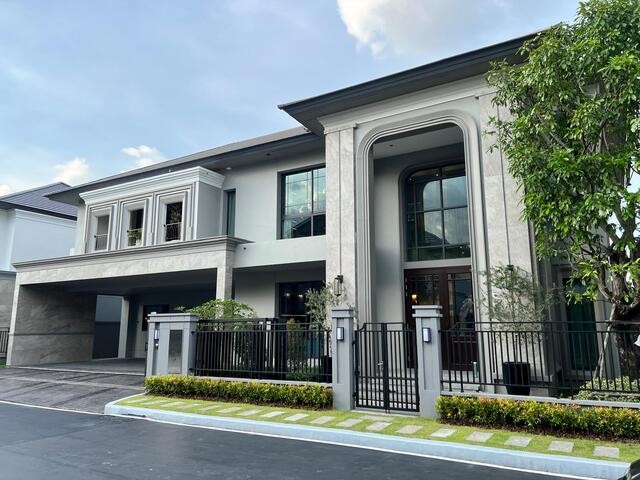 Luxury House for Sale and Rent - Grand Bangkok Boulevard Sukhumvit–Srinakarin