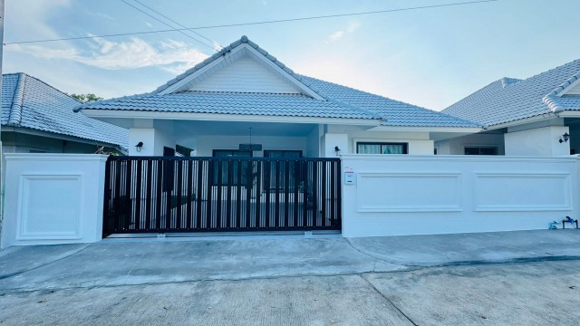บ้านเดี่ยว 3 นอน 2 น้ำ ขนาด 50 ตรว แถมฟรี เครื่องใช้ไฟฟ้าครบครันและเฟอนิเจอร์บิวอินทั้งหลัง