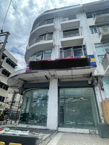 อาคาร 4.5 ชั้น 2 คูห่ทะลุกัน 450 ตรม. ดาดฟ้า ชั้นล่างติดกระจก ซอยอ่อนนุช สุขุมวิท 77