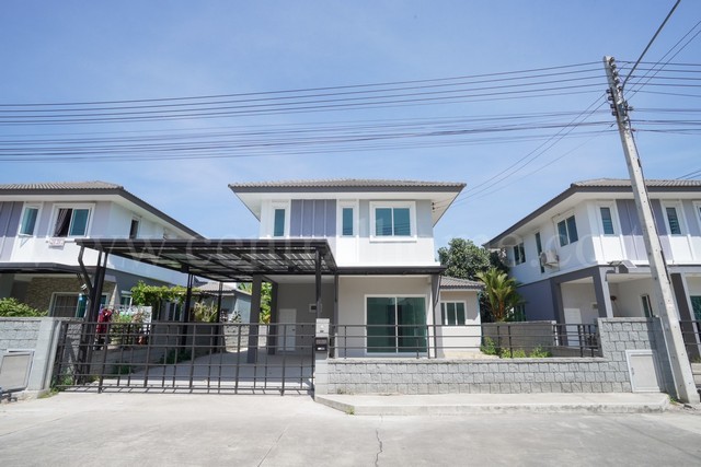 ให้เช่าทาวน์โฮม 3 ชั้น 20 ตร.ว. พรีเมียม เพลส พหลโยธิน-รามอินทรา ถนนเทพรักษ์ 4