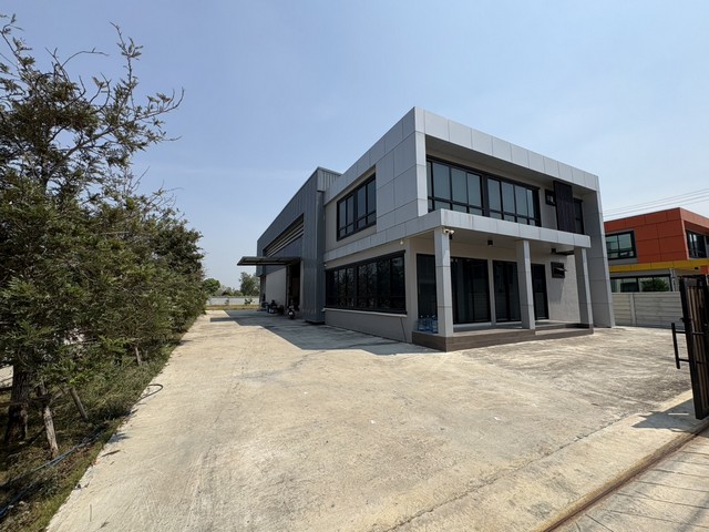FSFR056 ขาย โรงงาน - 15900000 บาท 1 ไร่ 1 งาน 581 ตารางวา ชั้นทั้งหมด 1 ชั้น นครปฐม บางเลน