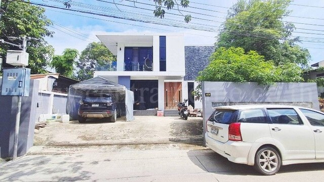 บ้านเดี่ยว 2 ชั้น บ้านสร้างเอง ซอยอ่อนนุช 22 ทำเลดี ราคาถูก