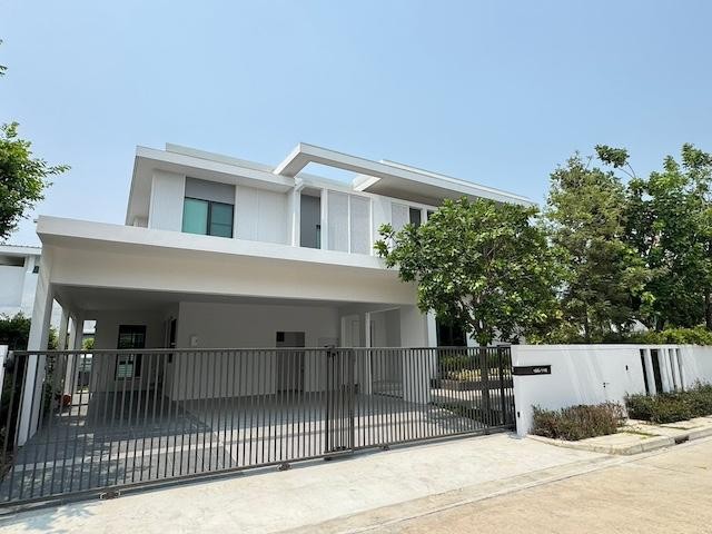 HR 10195 ให้เช่าบ้านเดี่ยวหรู มัณฑนา บางนา กม.15 ติดถนนบางนา-ตราด
