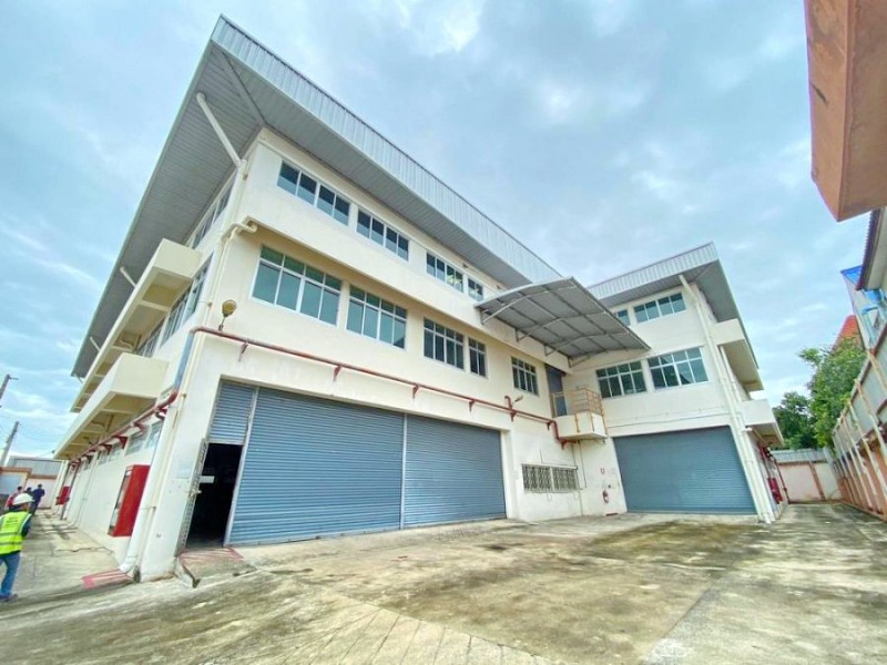 โรงงาน 2ไร่ 1งาน 60ตรว. โกดังพร้อมสำนักงาน 3 ชั้น พื้นที่สีม่วง รง.4 ได้ 27น้ำ ใกล้ตลาดมารวย สุขสวัสดิ์ 700 ม. ทำเลศักยภาพสุขสวัสดิ์ 74-80