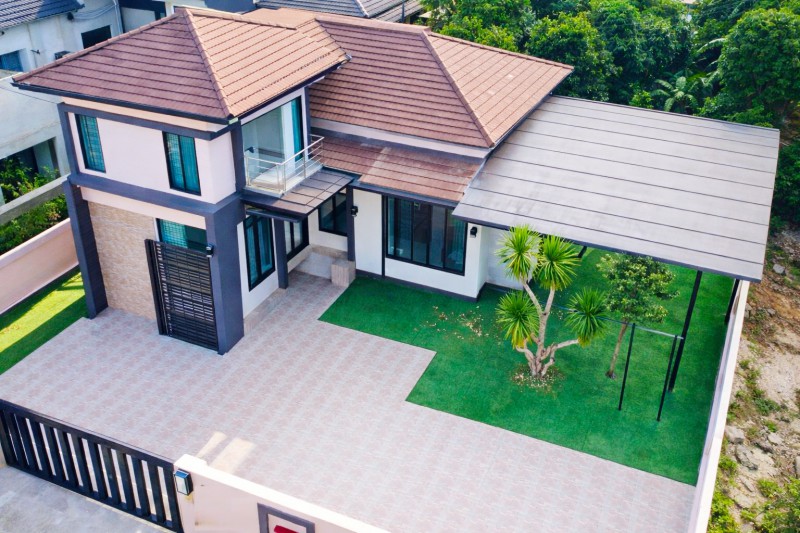 คฤหาสน์ 2 ชั้น ทับมา พร้อมโรงจอดรถพิเศษ 96 ตร.ว. 300 ตร.ม. Do home โลตัส มาบตาพุด 3.20กม. 3นอน 3น้ำ BEYOND สนามแบดมินตัน