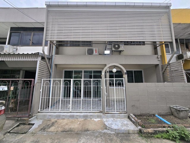 ให้เช่า ทาวน์เฮาส์2ชั้น 28 ตรว. ถนนประชาชื่น/เลียบคลองประปา ใกล้แยกประชานุกูล