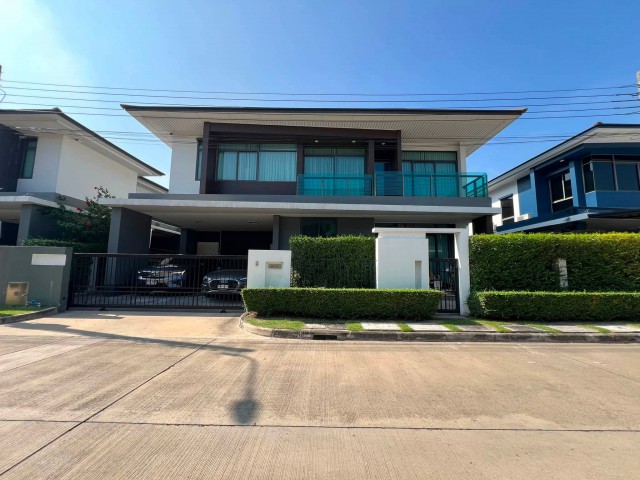 ให้เช่า #บ้านเดี่ยว หมู่บ้านเศรษฐสิริ ศรีนครินทร์-พระราม 9 ถนนกรุงเทพกรีฑา ซอย 7 แยก 4 #ใกล้โรงเรียนนานาชาติไบรท์ตัน