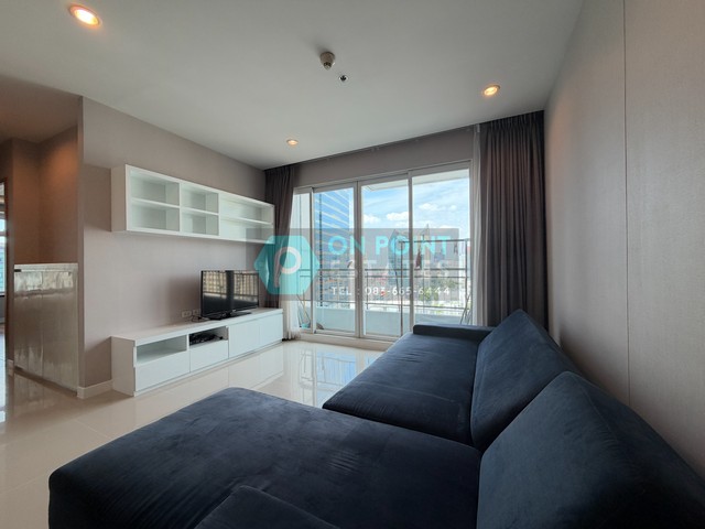Circle Condominium 2 Bedrooms 2 Bathrooms for Rent (A1097)