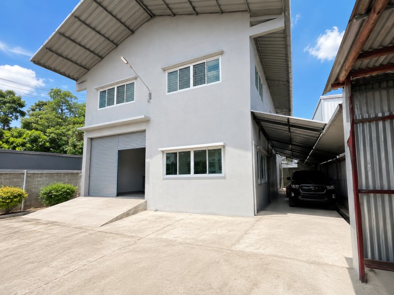 ใกล้รพ.บางปะกอก1 850 ม. โรงงาน 506 ตร.ม. ให้เช่า 2 ชั้น 4 นอน 2 น้ำ 114 ตร.ว.สุขสวัสดิ์28-32