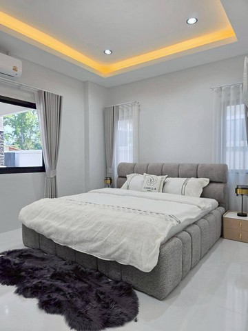 บ้านเดี่ยวสร้างใหม่ พร้อมสระว่ายน้ำส่วนตัวห้วยใหญ่ บ้านเลขที่ 81/33 บางละมุง ชลบุรี