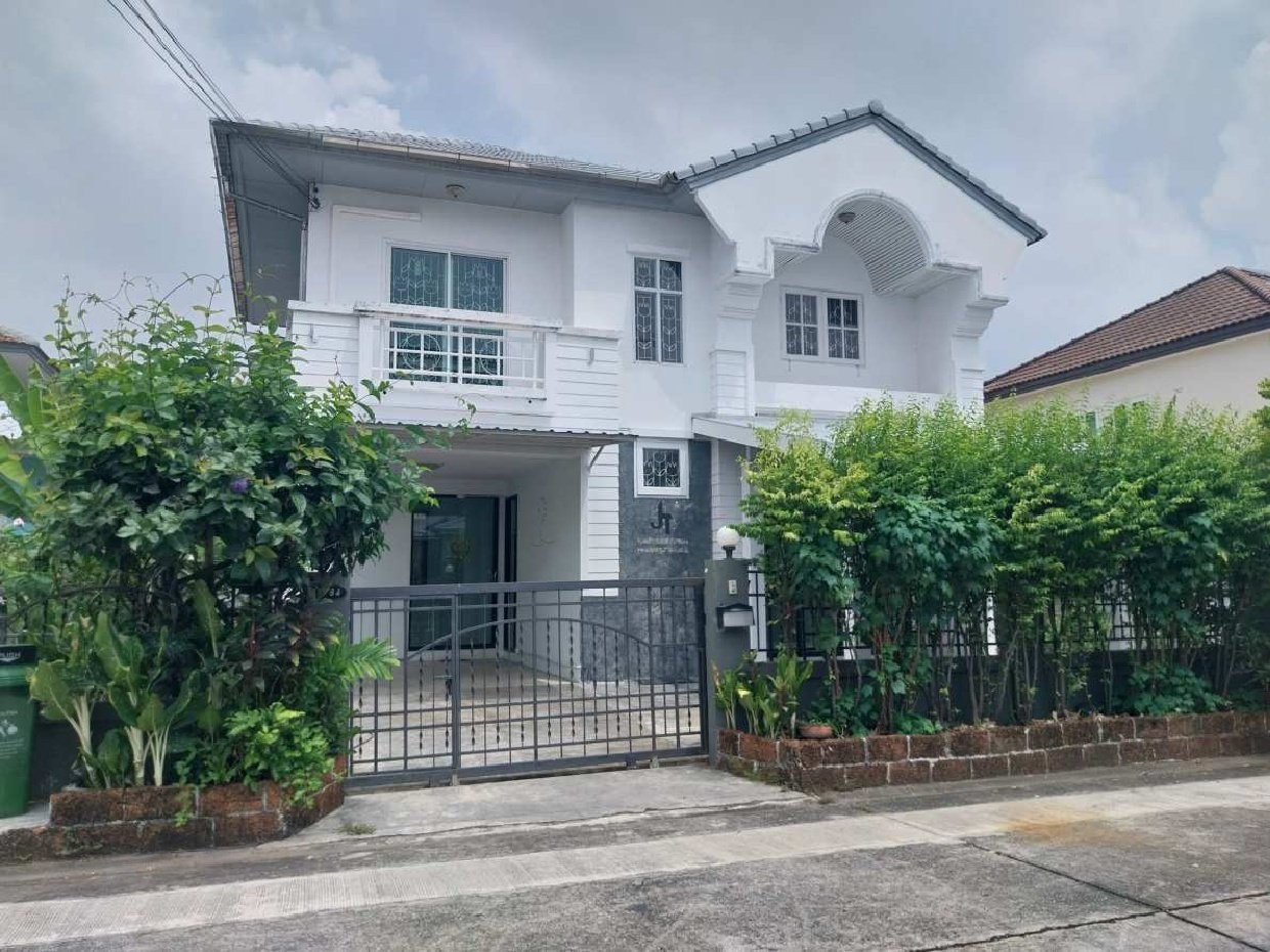ใกล้โรบินสัน บ้านฉาง 900 ม.พร้อมแอร์ บ้านเดี่ยวชั้นเดียว 2 นอน 2 น้ำ สไตล์ทัสคานี ทำเลบ้านฉาง ติดถนนสุขุมวิท และสิ่งอำนวยความสะดวกครบครัน 2