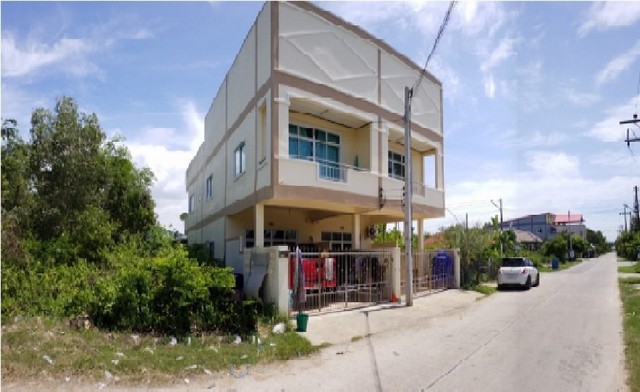 บ้านแฝด ร็อคการ์เด้นท์ แอร์พอร์ต เฟส 2 สำหรับซื้อลงทุนรีโนเวท ถูกสุดในโครงการ 2