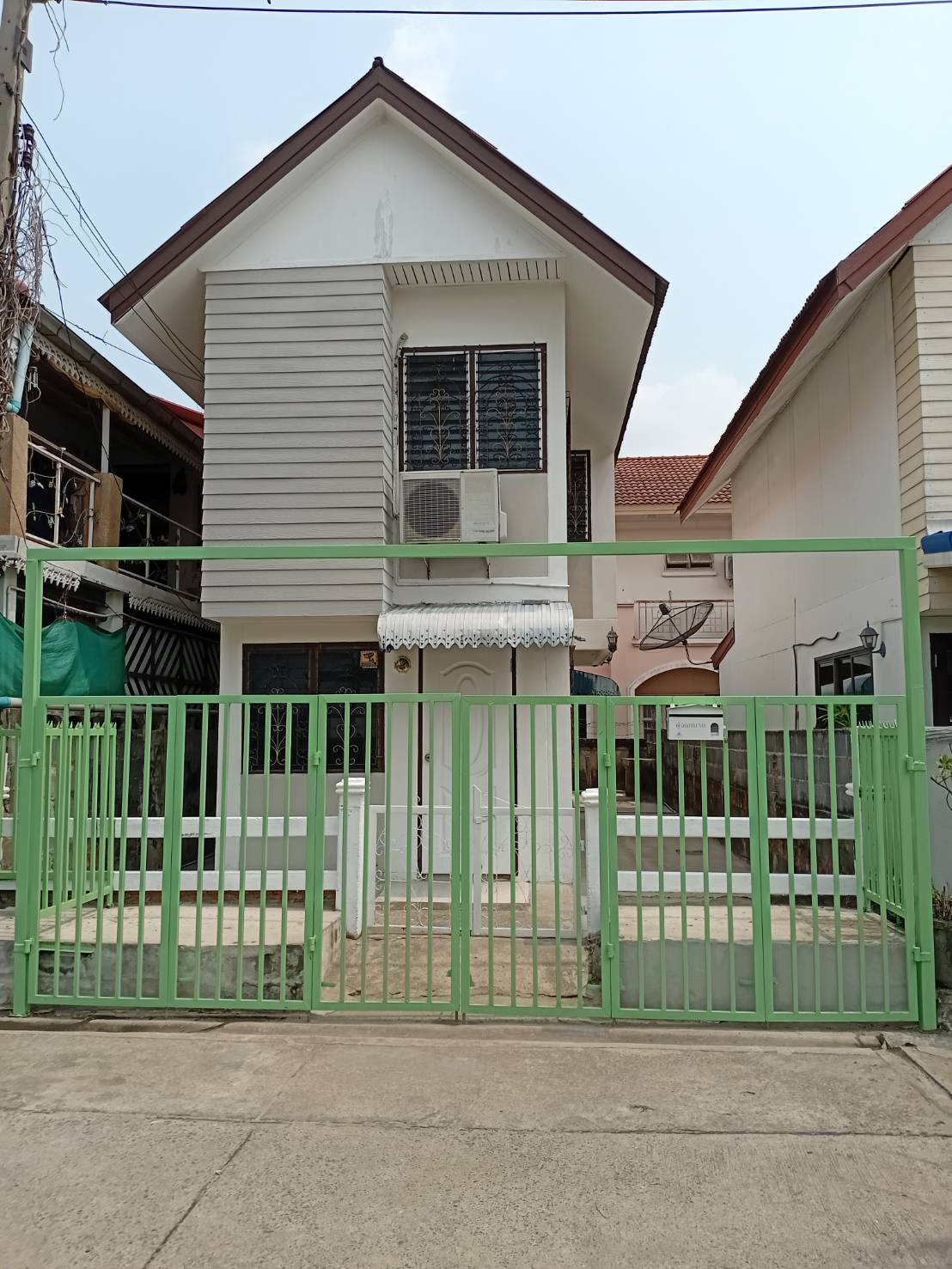 ขายบ้านเดี่ยว 2 ชั้น โครงการบ้านเอื้ออาทร รังสิต–คลองสาม ทำเลดี ใกล้ดอนเมือง