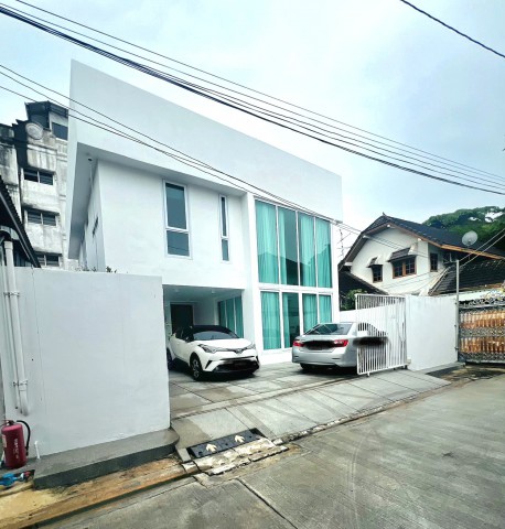 ขาย บ้านเดี่ยว 2 ชั้น ซอย รัชดา 32 บ้านรีโนเวทใหม่ Minimal style ตกแต่งพร้อมเข้าอยู่ ใกล้MRTลาดพร้าว