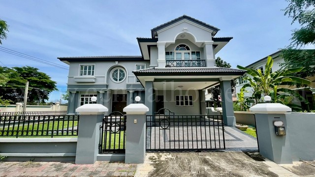 ราคาพิเศษ บ้านเดี่ยว ลดาวัลย์ เลคโคโลเนียล กาญจนาภิเษก - พระราม 2 หลังมุม