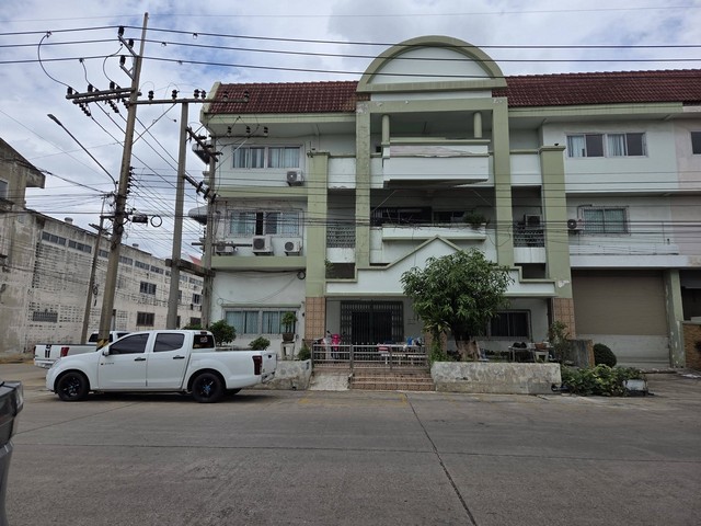 ให้เช่าโรงงานพร้อมออฟฟิศ 3 ชั้น 980 ตารางเมตร โครงการ Factory Land 1 พุทธมณฑลสาย 5