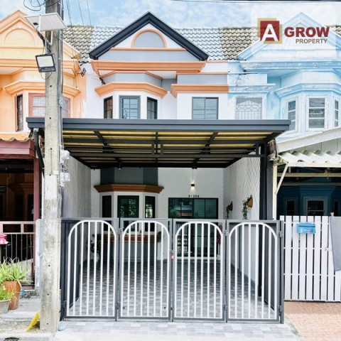 หมู่บ้านทาวน์แอนคันทรี ซอยสังฆสันติสุข 16 ทำเลดี ตรงข้ามสนามเด็กเล่น ตกแต่งครบพร้อมเข้าอยู่