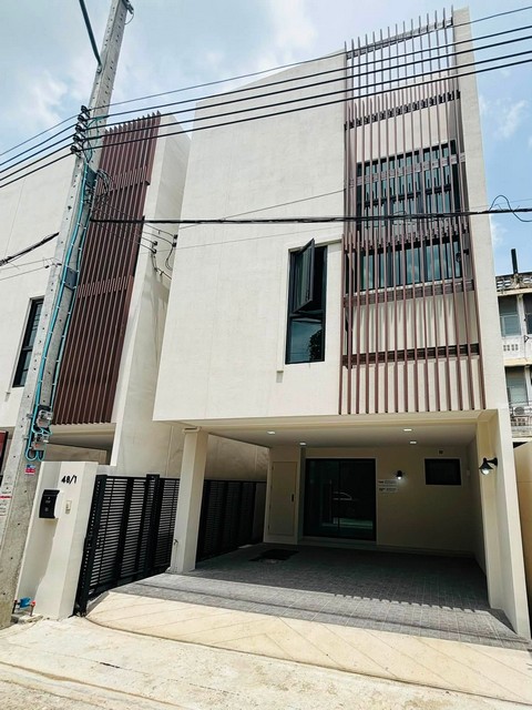 T26-859 ให้เช่า ทาวน์เฮ้าส์ Oak House สุขุมวิท 101-1 ใกล้กับ ใกล้ BTS อุดมสุข & True Digital Park 28 ตร.วา