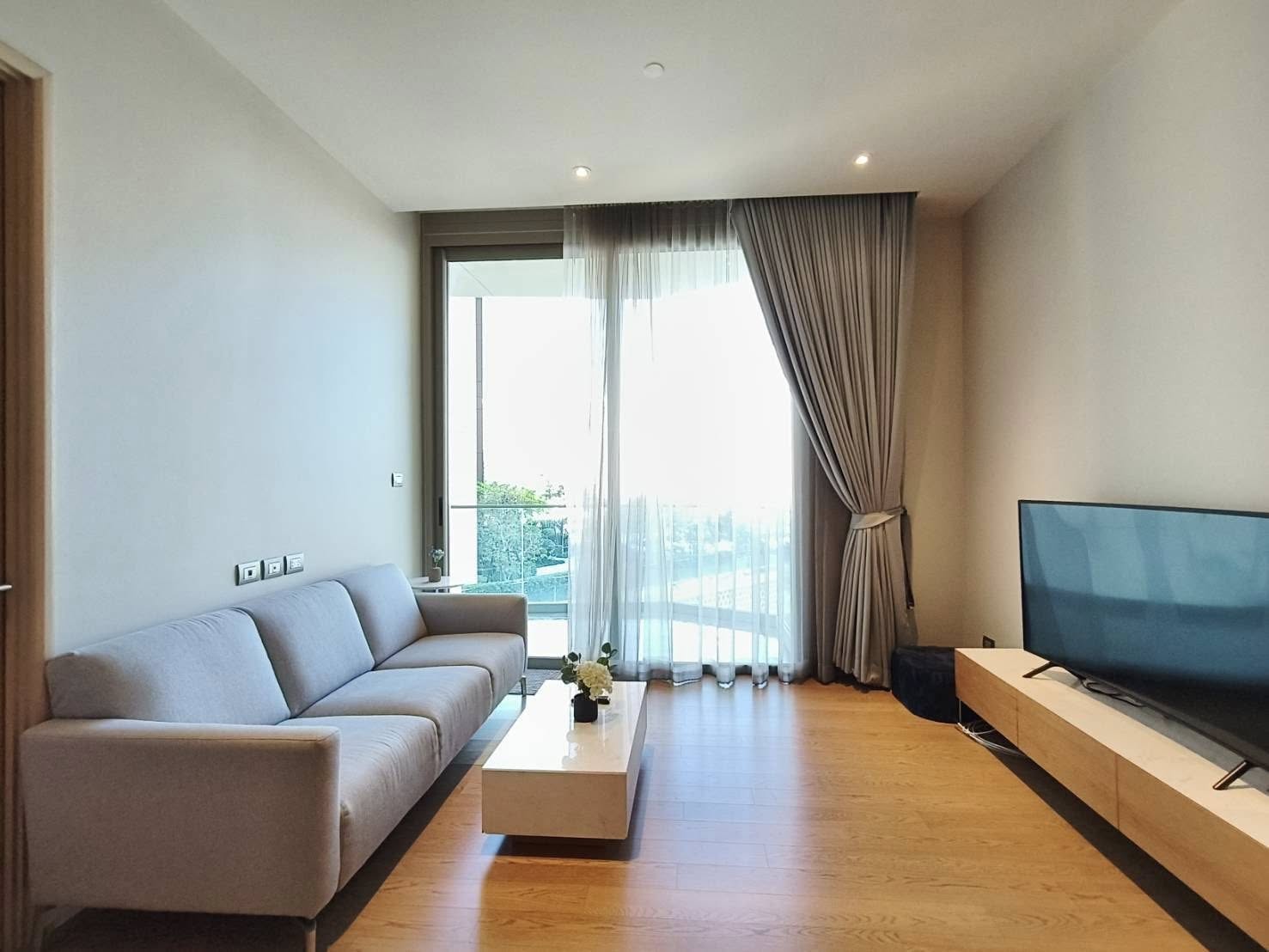 ขายคอนโดหรู Magnolias Waterfront Residences แมกโนเลียส์ วอเตอร์ฟรอนท์ เรสซิเดนซ์ ติด ICONSIAM Super luxury Jao Phraya riverfront project