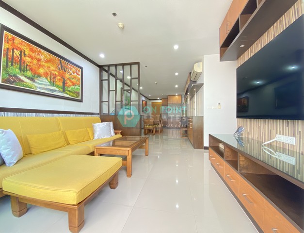 Circle Condominium 3 Bedrooms 3 Bathrooms for Rent (A329)