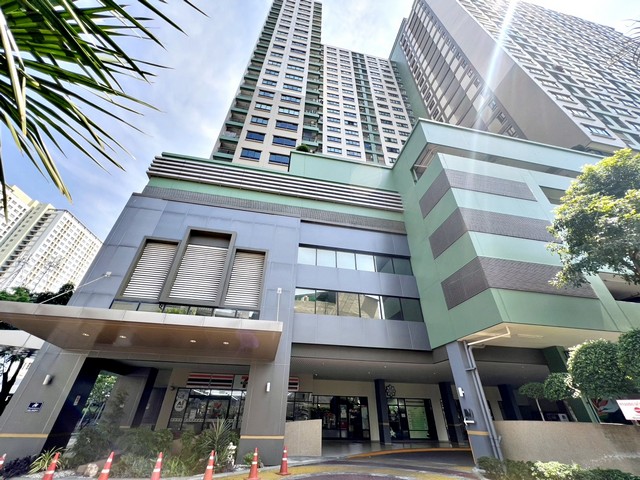 คอนโดลุมพินี เพลส ปิ่นเกล้า 2 ชั้น 17 ใกล้ห้างเซ็นทรัลปิ่นเกล้า