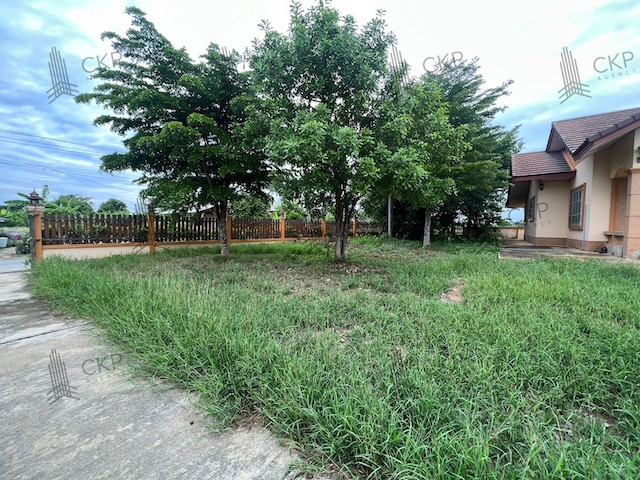 ขาย ที่ดินพร้อมสิ่งปลูกสร้าง อ.เมือง นครปฐม เดินทางสะดวก ทางด่วนM81 เหมาะทำคาเฟ่ บ้านพักตากอากาศ | 93390