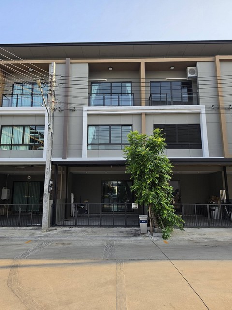 P732 ให้เช่าทาวน์โฮม โครงการ พรีเมียม เพลส พหลโยธิน-รามอินทรา Premium Place Phaholyothin-Ramintra ปล่อยเช่าบ้านเปล่า