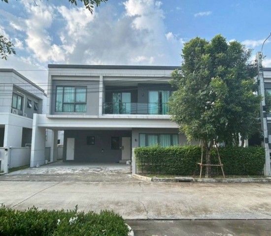 svs357 ให้เช่า บ้านเดี่ยว 2 ชั้น เซนโทร บางนา Centro Bangna หน้าสวน Clubhouse