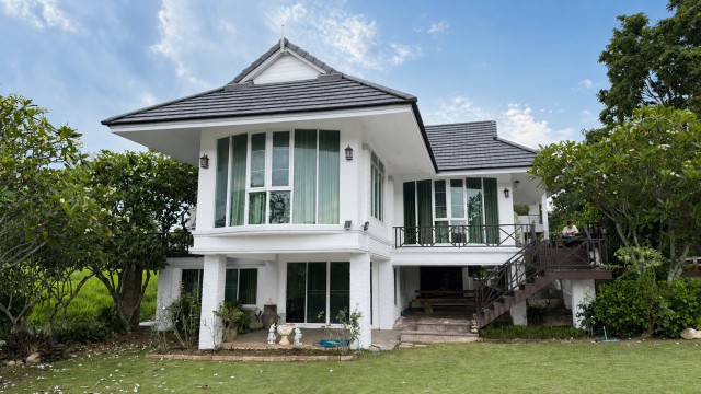 บ้านเดี่ยวฮอลิเดย์ปาร์ค(หนองมะค่า)อยู่ท่ามกลางธรรมชาติ ได้อากาศบริสุทธิ์ ที่หาไม่ได้จากกรุงเทพฯ