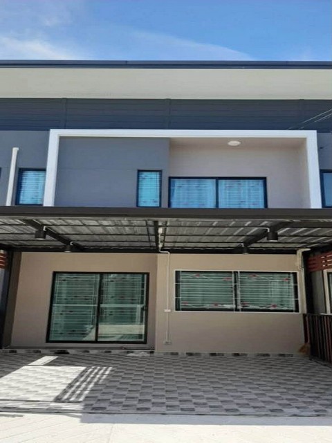 ให้เช่าทาวน์โฮม 2 ชั้น 3 ห้องนอน เดอะคัลเลอร์ บางนา-วงแหวน 3 บางนา-ตราด กม.10 ใกล้เมกะบางนา