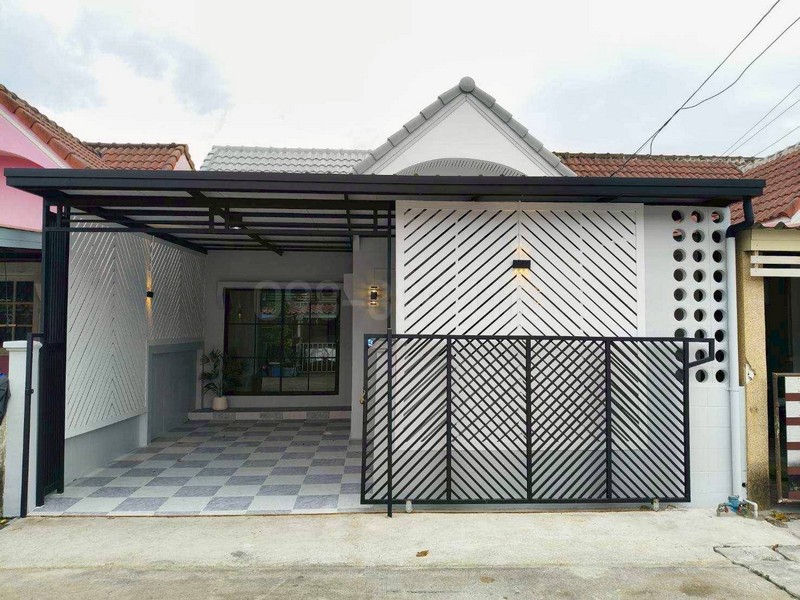 ขายบ้านชั้นเดียว หมู่บ้านนันทวัน5 ซอยเลียบวารี11 บ้านสวย ทำเลดี เนื้อที่ 26.8 ตรว 3นอน 2น้ำ บ้านหันหน้าทิศเหนือ