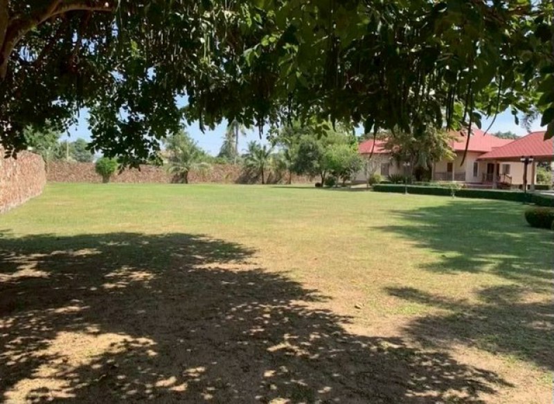 ที่ดินโป่ง บางละมุง ติดถนนหลัก 2 ไร่ พร้อมสิ่งปลูกสร้าง ใกล้เมืองพัทยา TP-L2399