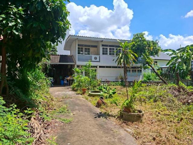 For rent เช่าบ้านเดี่ยว 2 ชั้น 181 ตรว. ใกล้รถไฟฟ้าสายสีม่วง - สถานีสาธารณสุข ทางด่วนพิเศษศรีรัช