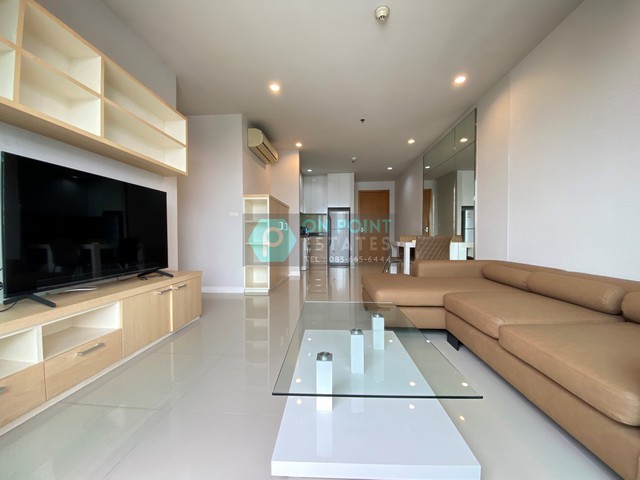 Circle Condominium 2 Bedrooms 2 Bathrooms for Rent (A2391)
