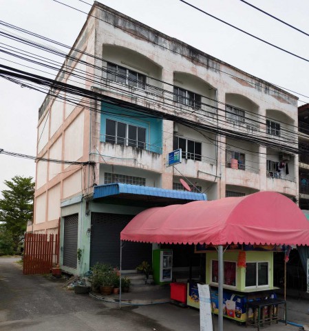 ขายอาคารพาณิชย์ 3.5 ชั้น เนื้อที่ 18 ตร.ว. หน้าโครงการเอื้ออาทรบางโฉลง