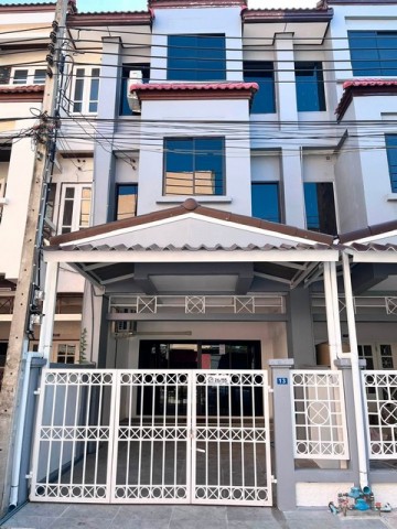 T26-654 ให้เช่า ทาวน์เฮ้าส์ - ชั้นที่ 1 25000 บาทต่อเดือน 1 ตร.วา