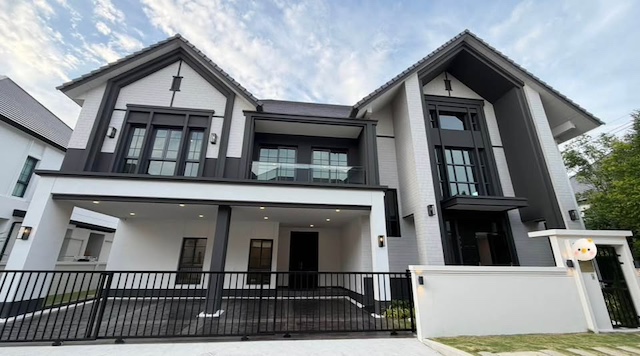 BH4264 ให้เช่าบ้านเดี่ยว The City 2 Bangna บ้านหรู 6 ห้องนอน 580 ตร.ม. ใกล้ Mega Bangna และโรงเรียนนานาชาติ