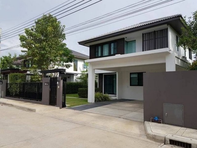 ให้เช่าบ้าน Mantana Bangna 172 ตร.ม. 4 นอน 3 น้ำ เฟอร์ครบ ใกล้ Mega Bangna 72000 บาท