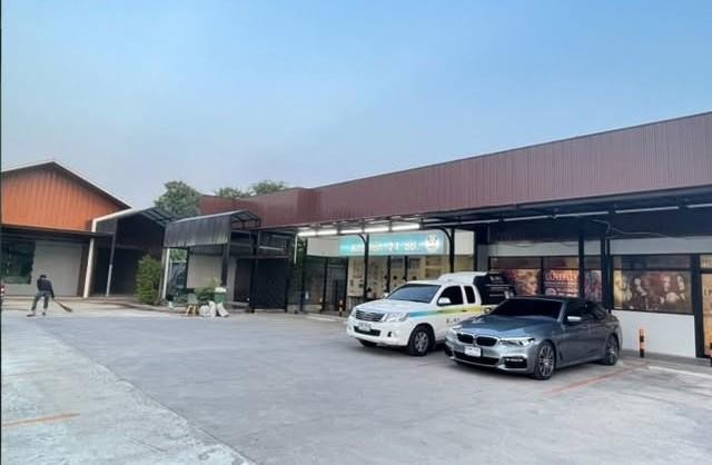 BR 1901 ให้เช่า พื้นที่ อาคาร ขนาด 400 - 500 ตรม. ซอยอ่อนนุช 66 ติดโลตัส ที่จอดรถ 20 คัน