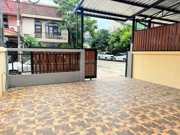 ให้เช่าบ้านเดี่ยว 2 ชั้น 76 ตร.ว. หมู่บ้านสินพัฒนาธานี ถนนประชานิเวศน์ 1