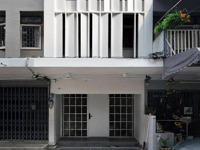 ให้เช่าอาคารพาณิชย์ 3 ชั้น 200 ตร.ม. พร้อมดาดฟ้า ซอยสุขุมวิท 95 ใกล้ BTS บางจาก