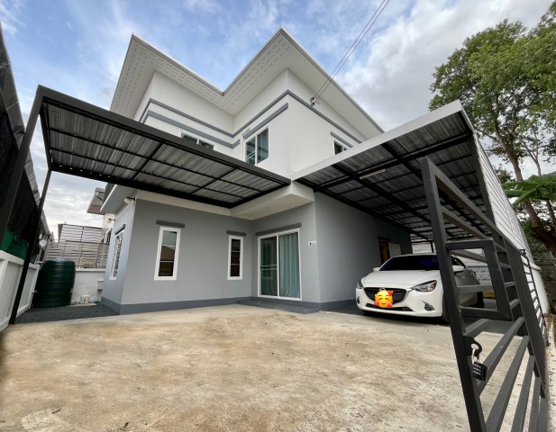 ใกล้ตลาดแม่กวง 3.5 กม. 50 ตร.วา.200 ตร.ม.รอบเมืองเชียงใหม่-ดอยสะเก็ด บ้านเดี่ยว 2 ชั้น 3 นอน 3 น้ำ ทำเลเชียงใหม่-ดอยสะเก็ด