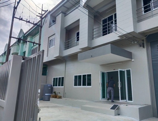 โกดังพร้อมออฟฟิศ 800 ตารางเมตร รถเทเลอร์เข้าออกได้ ซอยไปรษณีย์ ใกล้มหาชัยเมืองใหม่