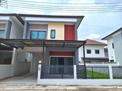บ้านแฝด 2 ชั้นพานทองชลบุรี สภาพใหม่พร้อมเข้าอยู่ หมู่บ้านเมอร์ริเดียน พาร์ควิวล์ พานทอง ชลบุรี