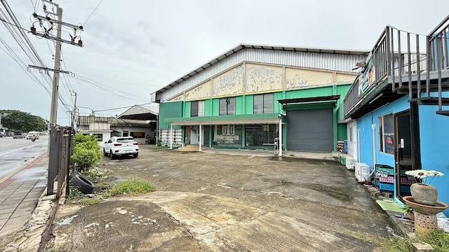 ให้เช่าโกดัง พื้นที่ 600 ตร.ม. ย่านรามอินทรา 109 รถคอนเทนเนอร์เข้า-ออกได้