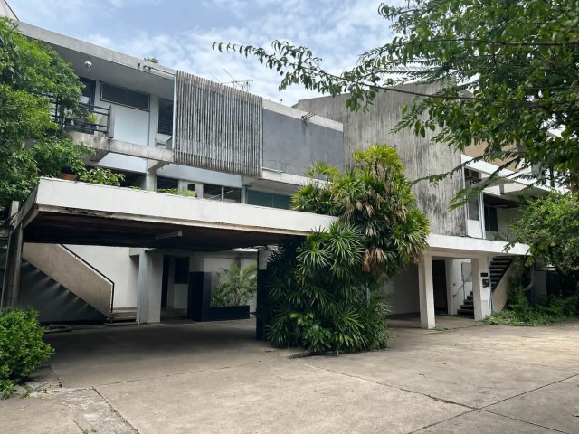 ให้เช่า #โฮมออฟฟิศ Private Garden view Duplex Office ใจกลางอารี #ใกล้BTSอารี 095-164-2956