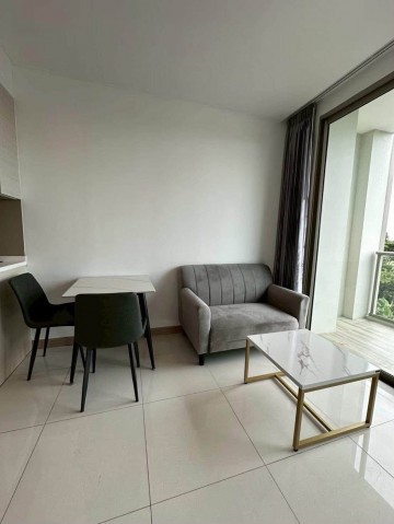 The Riviera Wongamat Beach เฟอร์นิเจอร์ครบ ใหม่ยกเซต วิวสระน้ำ/เมือง