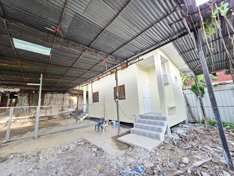 ทับช้าง สะพานสูง 7-11 BIG-C บ้านแฝด 1-2นอน 1-2น้ำ หมู่บ้านนักกีฬาแหลมทอง 300ม. 38-75 ตรว. 150-300 ตรม.