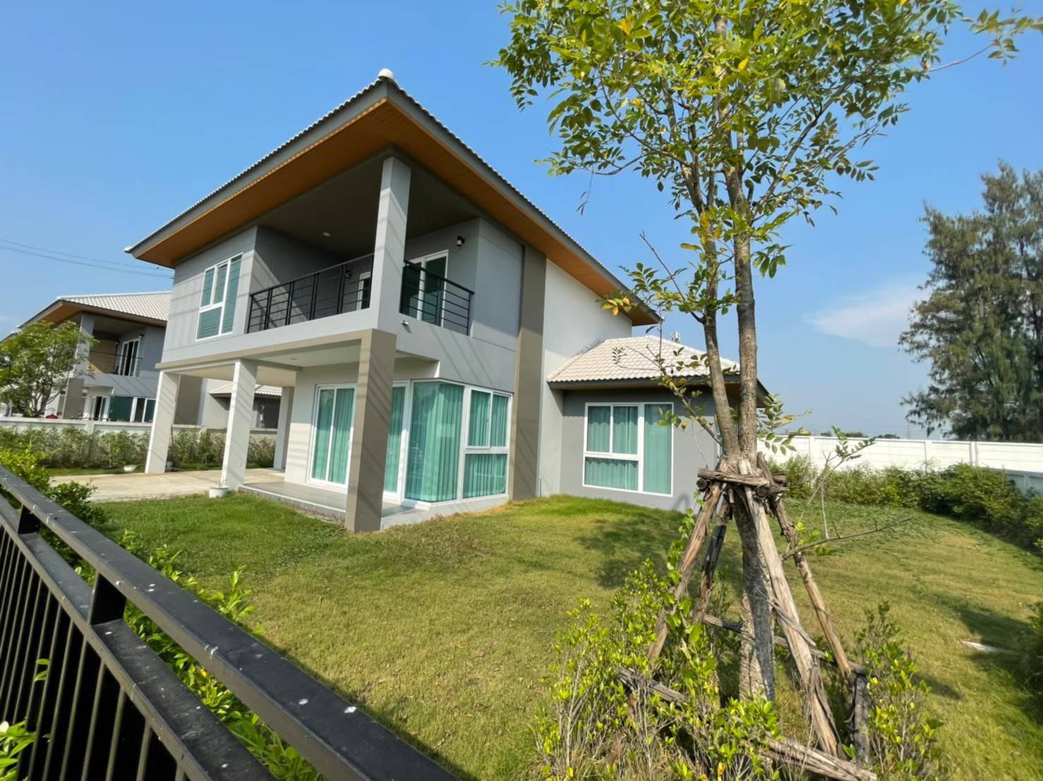 cx ขายบ้านเดี่ยว ม. ดิ เอ็กซ์เทนโซ เลียบวารี หนองจอก Tel.099-998-3897
