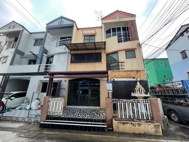 ขายทาวน์โฮม 3 ชั้น 4 นอน หมู่บ้านศุภาลัย วิลล์ เอกมัย-รามอินทรา นวลจันทร์ 64 ใกล้ทางด่วนเอกมัย-รามอินทรา 2